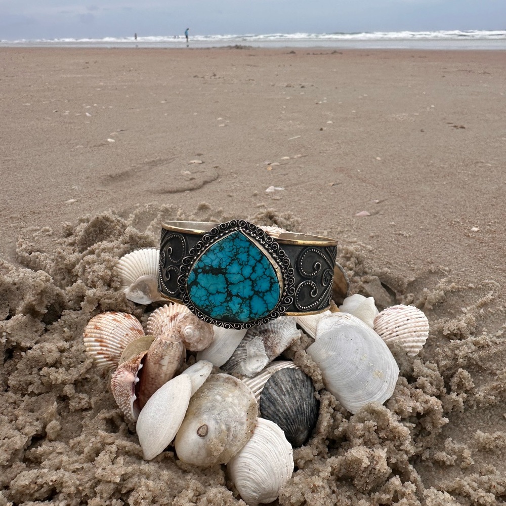 New solid sterling silver, Tibetan turquoise bangle bracelet!